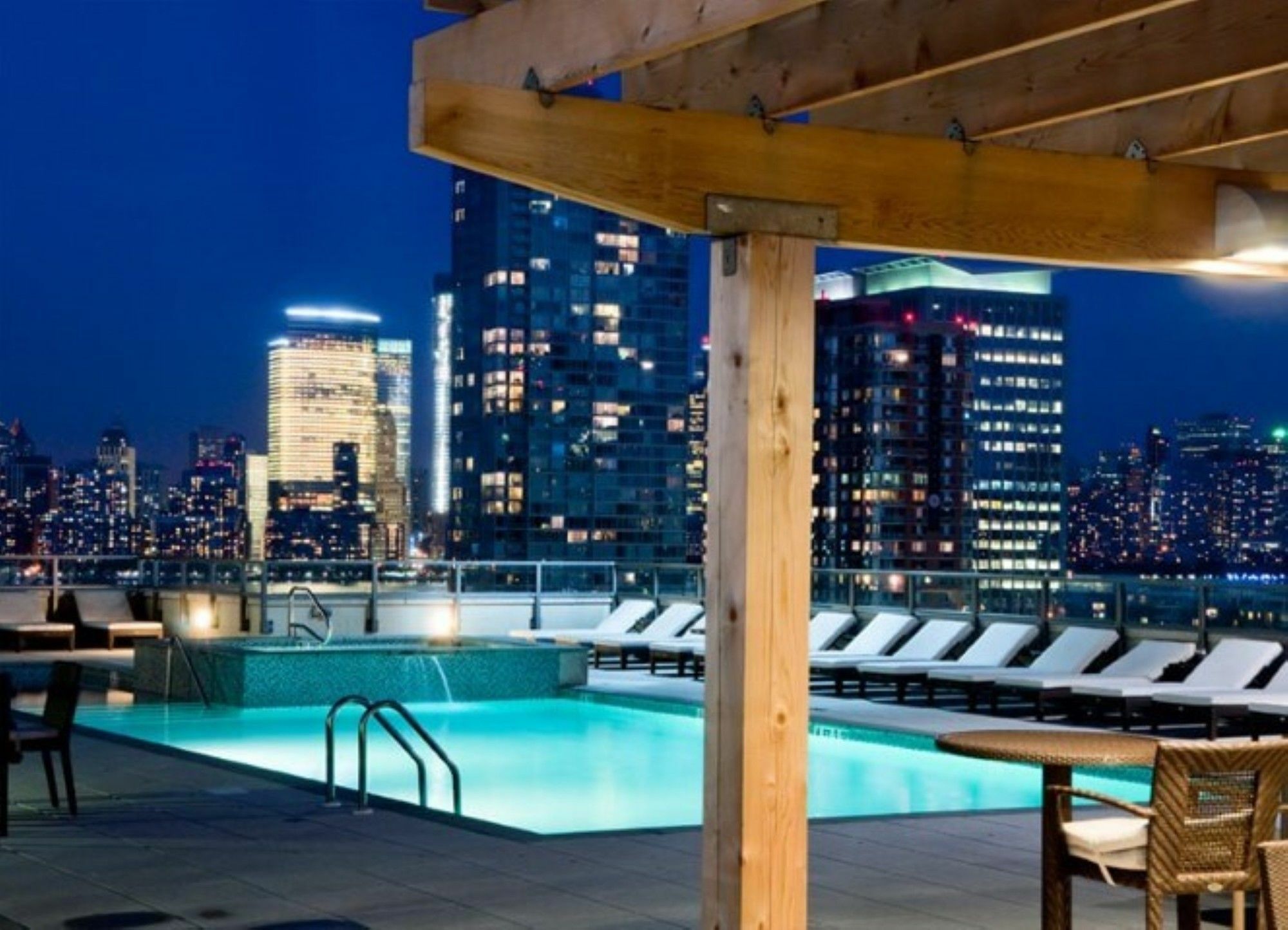 Global Luxury Suites Downtown 泽西 外观 照片